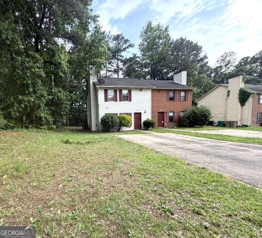 906 Silverwood Drive, Atlanta, GA 30349
