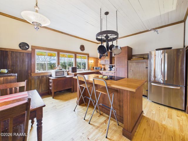 1022 S River Drive, Arnaudville, LA 70512