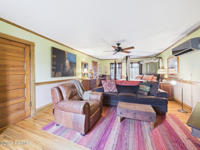 1022 S River Drive, Arnaudville, LA 70512