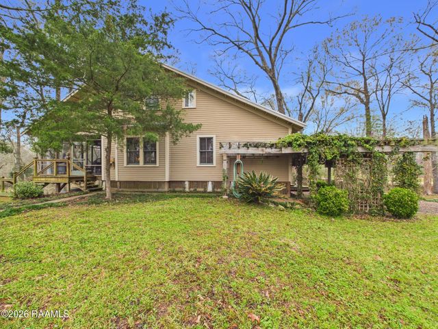 1022 S River Drive, Arnaudville, LA 70512