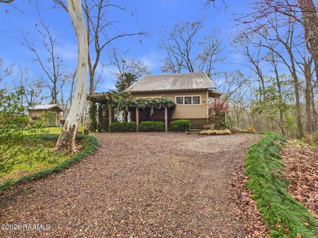 1022 S River Drive, Arnaudville, LA 70512