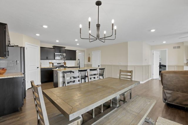 415 St James Gate, Newark, OH 43055