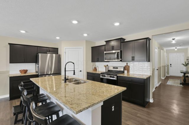 415 St James Gate, Newark, OH 43055