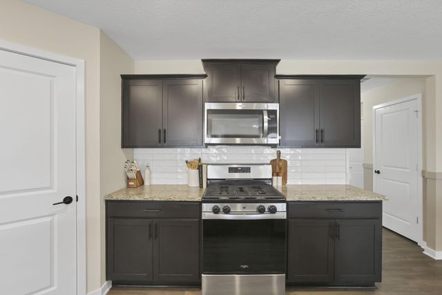 415 St James Gate, Newark, OH 43055