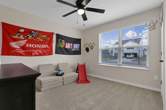 415 St James Gate, Newark, OH 43055