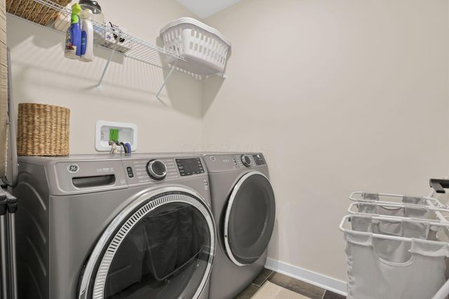 415 St James Gate, Newark, OH 43055