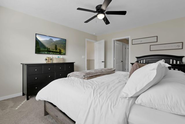 415 St James Gate, Newark, OH 43055