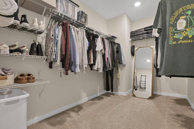 415 St James Gate, Newark, OH 43055