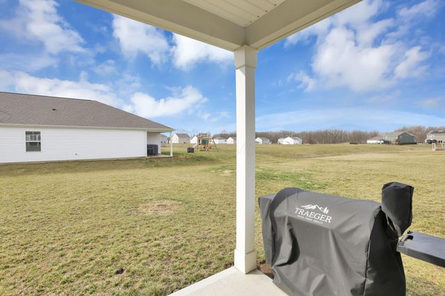 415 St James Gate, Newark, OH 43055