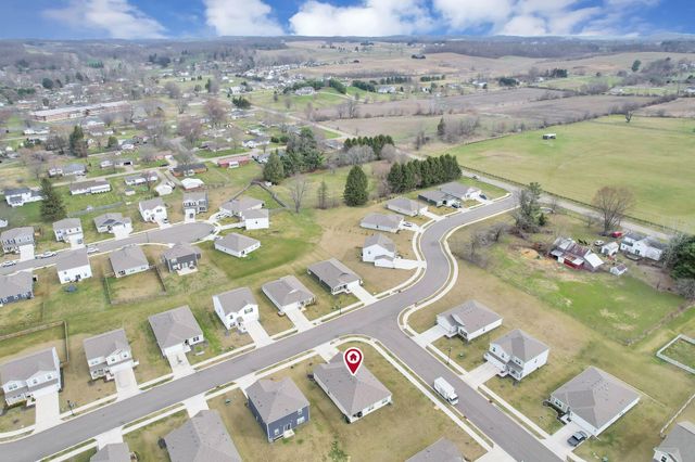 415 St James Gate, Newark, OH 43055