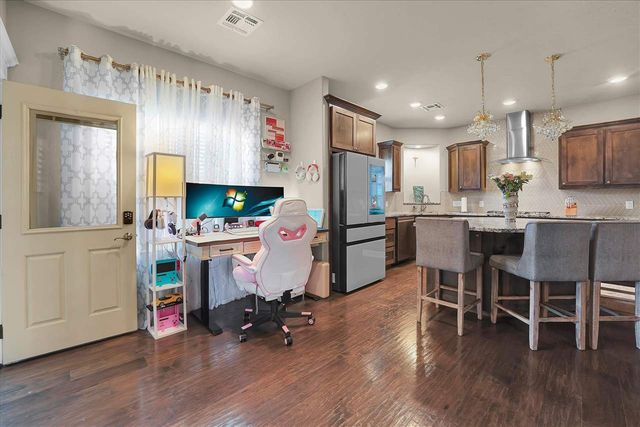 6813 SW Oakley Ave, Lawton, OK 73505