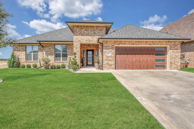 6813 SW Oakley Ave, Lawton, OK 73505