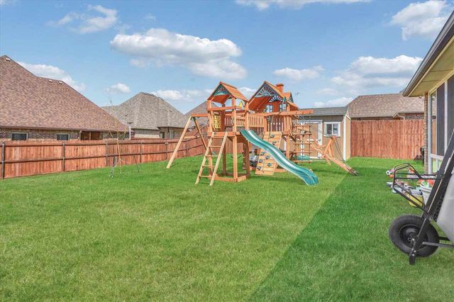 6813 SW Oakley Ave, Lawton, OK 73505