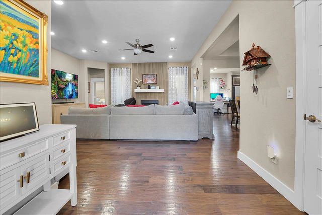 6813 SW Oakley Ave, Lawton, OK 73505