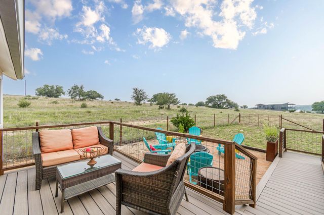 770 Stanton RD, Johnson City, TX 78636