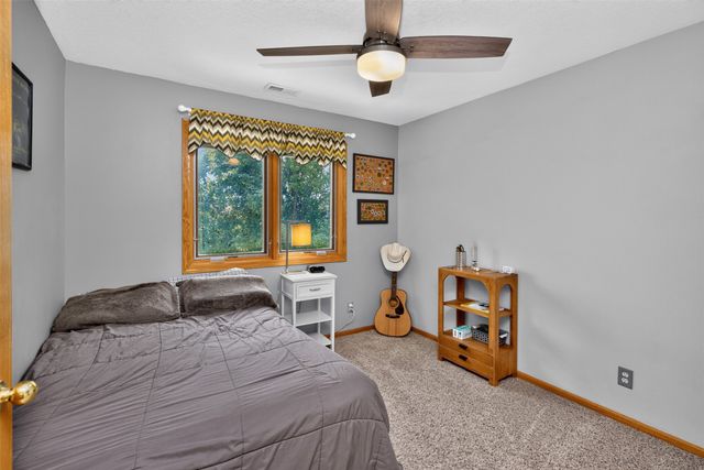 9392 Lake Drive, West Des Moines, IA 50266