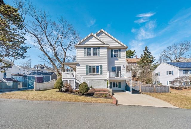 4 Bass St, Beverly, MA 01915