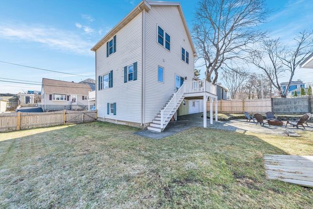 4 Bass St, Beverly, MA 01915