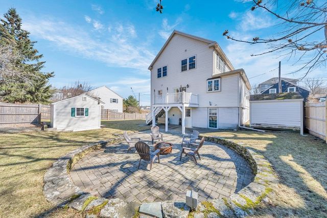 4 Bass St, Beverly, MA 01915