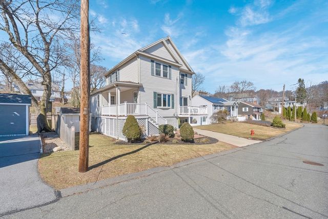 4 Bass St, Beverly, MA 01915