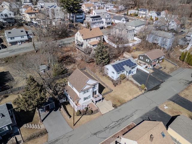 4 Bass St, Beverly, MA 01915