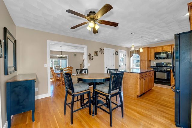 4 Bass St, Beverly, MA 01915