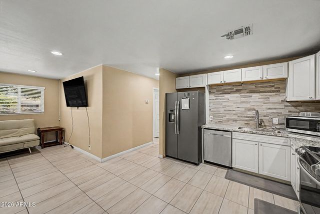 515 E VISTA DEL CERRO Drive, Tempe, AZ 85281