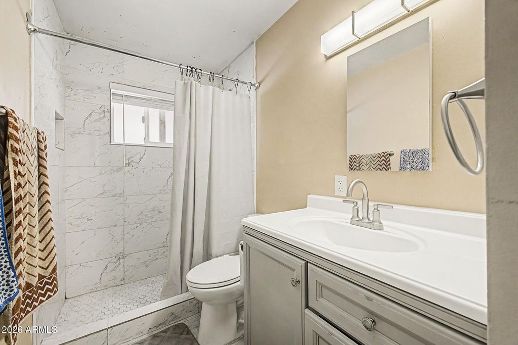 Image 31 of property listing at 515 E VISTA DEL CERRO Drive, Tempe, AZ 85281