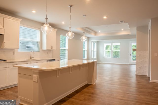 136 Creekside Court, Griffin, GA 30223