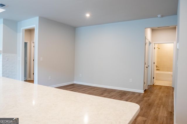 136 Creekside Court, Griffin, GA 30223