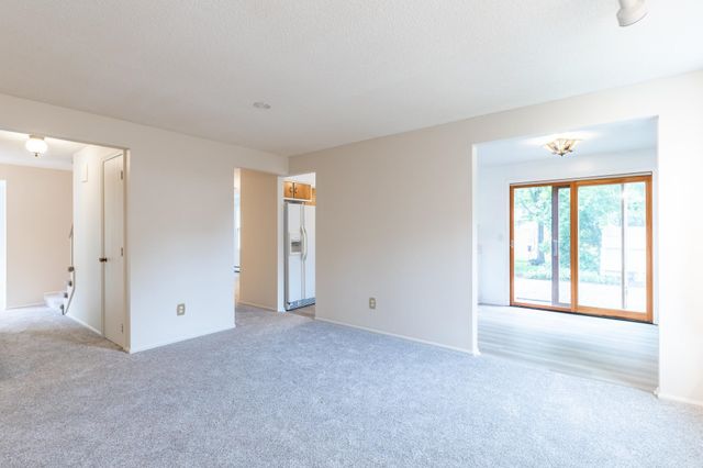 3325 Chelmsford Place, Fort Wayne, IN 46815