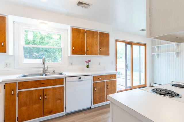 3325 Chelmsford Place, Fort Wayne, IN 46815