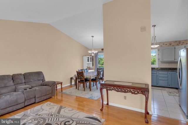 38 HAMILTON LAKES DR, Hamilton, NJ 08619