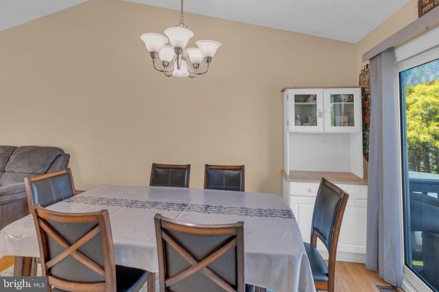 38 HAMILTON LAKES DR, Hamilton, NJ 08619