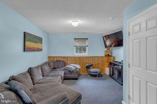 38 HAMILTON LAKES DR, Hamilton, NJ 08619