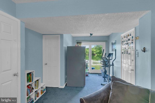 38 HAMILTON LAKES DR, Hamilton, NJ 08619