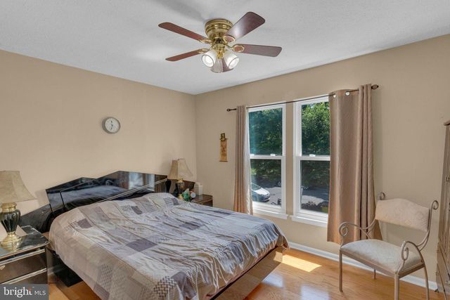 38 HAMILTON LAKES DR, Hamilton, NJ 08619