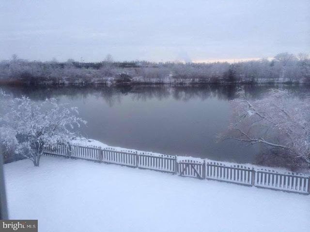 38 HAMILTON LAKES DR, Hamilton, NJ 08619
