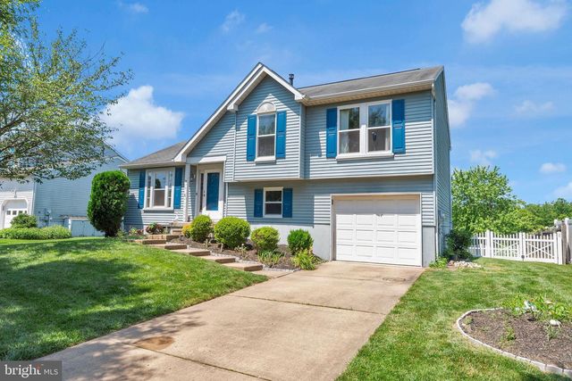 38 HAMILTON LAKES DR, Hamilton, NJ 08619