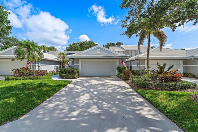 2387 SW Foxpoint Way, Palm City, FL 34990