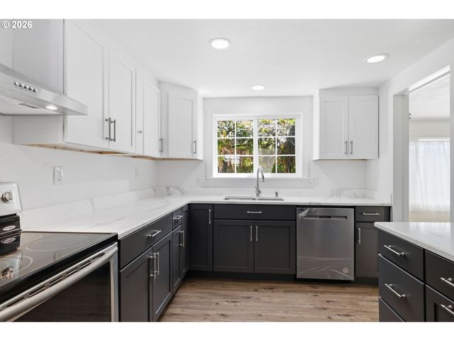 301 IRVING Rd, Eugene, OR 97404