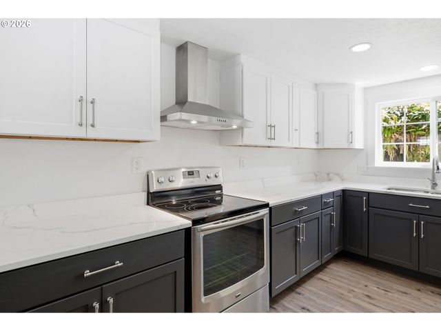 301 IRVING Rd, Eugene, OR 97404