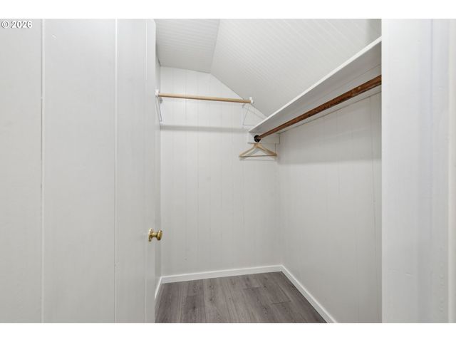 301 IRVING Rd, Eugene, OR 97404