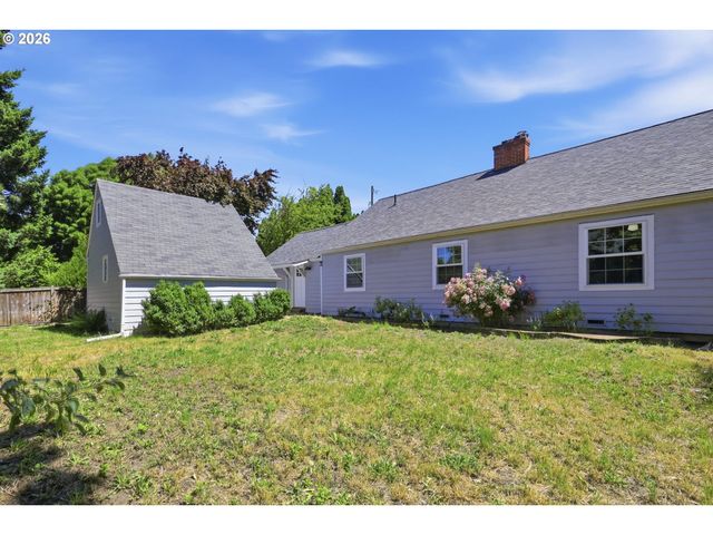 301 IRVING Rd, Eugene, OR 97404