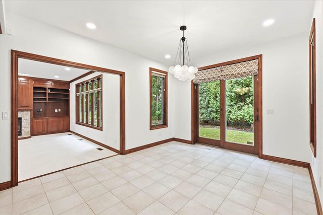 59 BRENTWOOD LANE, Appleton, WI 54915