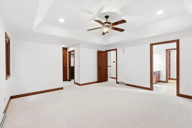 59 BRENTWOOD LANE, Appleton, WI 54915