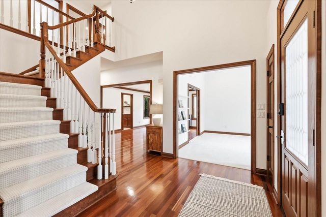 59 BRENTWOOD LANE, Appleton, WI 54915