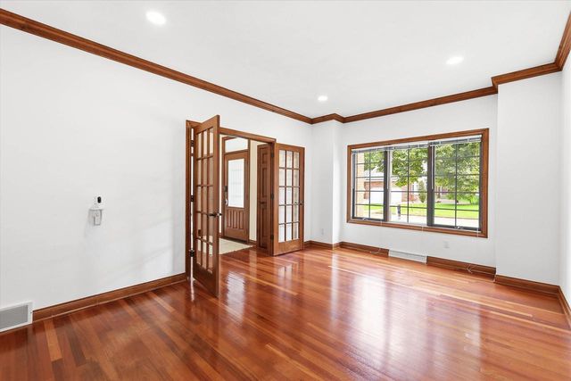 59 BRENTWOOD LANE, Appleton, WI 54915