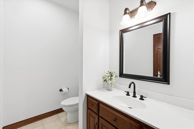 59 BRENTWOOD LANE, Appleton, WI 54915