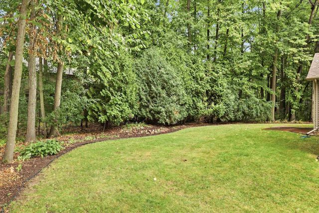 59 BRENTWOOD LANE, Appleton, WI 54915